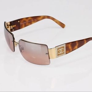 Chanel Y2K sunglasses